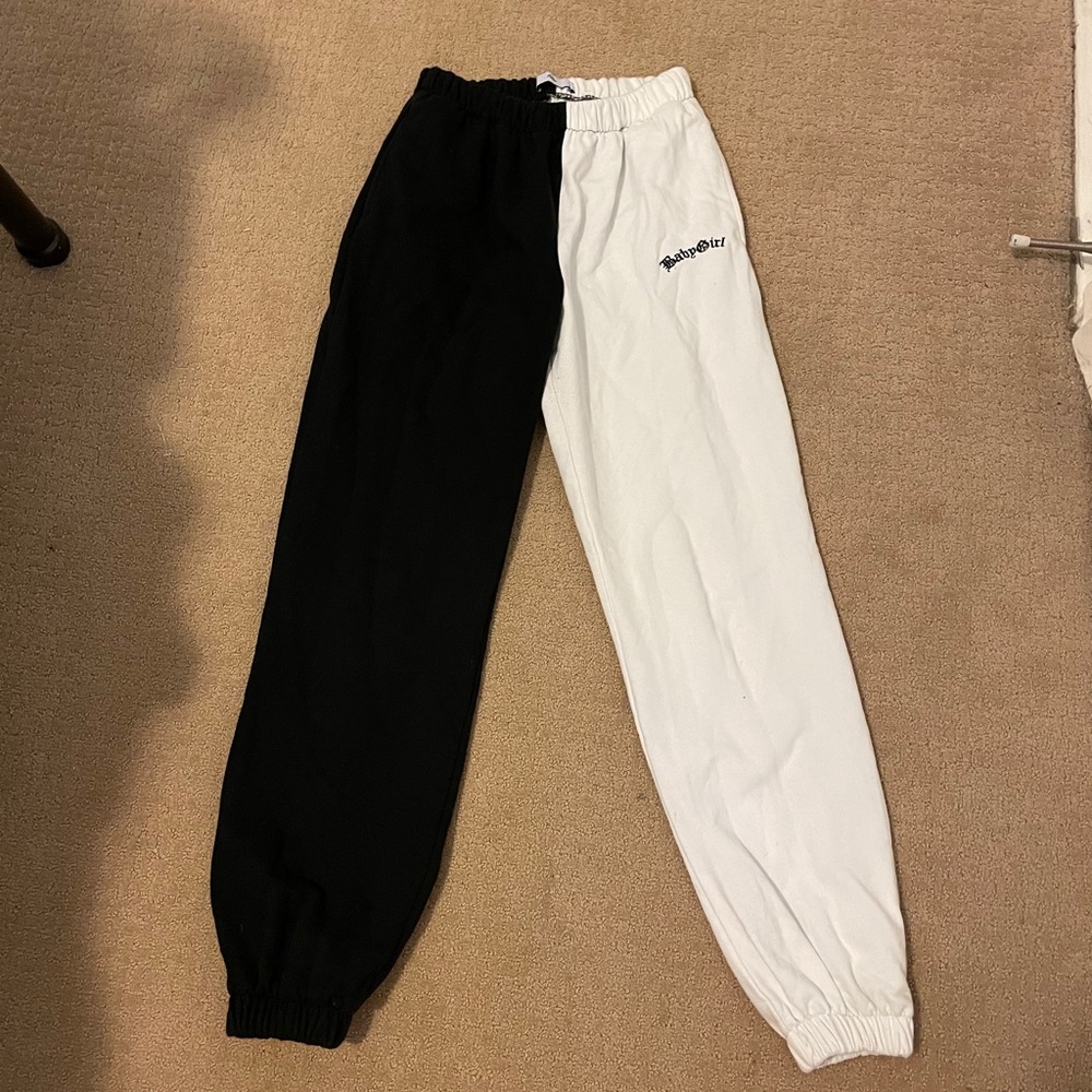 Adika Babygirl Sweatpants